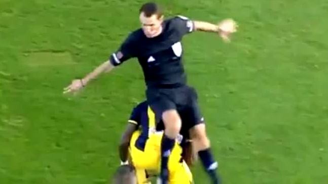 Futbal_rozhodca_Clos Gómez